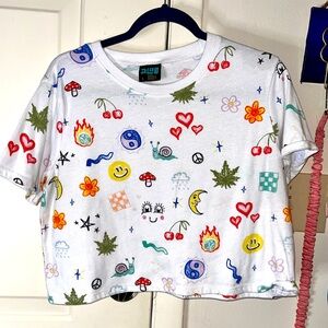 ✨A.LAB Quinnie Doodle White Crop T-Shirt✨